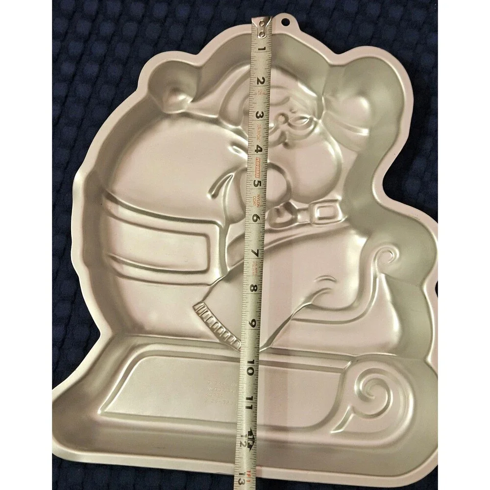 Vintage 1984 Wilton Santa N Sleigh Cake Pan 2105-3235 Christmas w/ Instructions